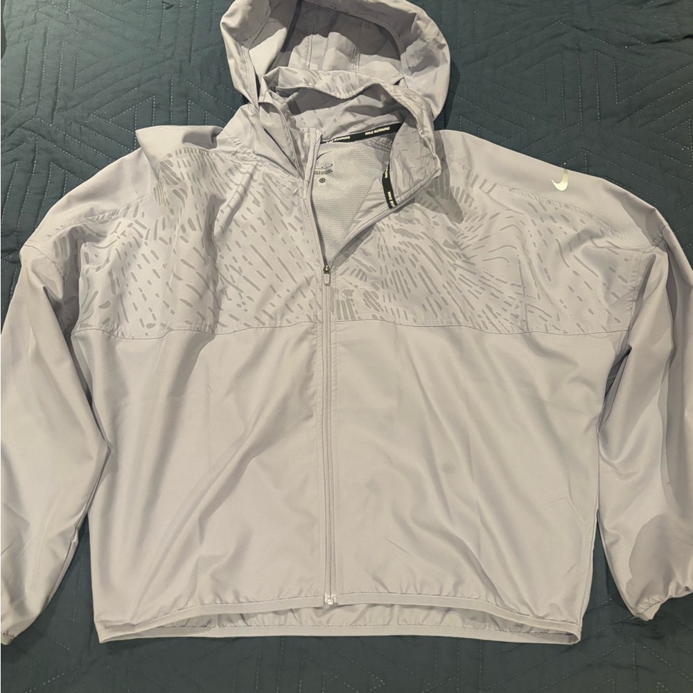Nike women’s Light Gray/purple Hooded Jacket
